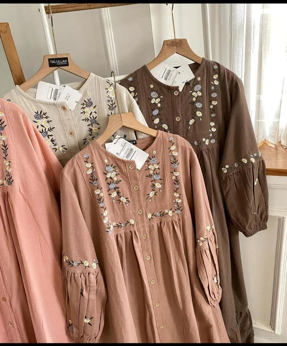 Gulab Embroiderd Stitched Frock