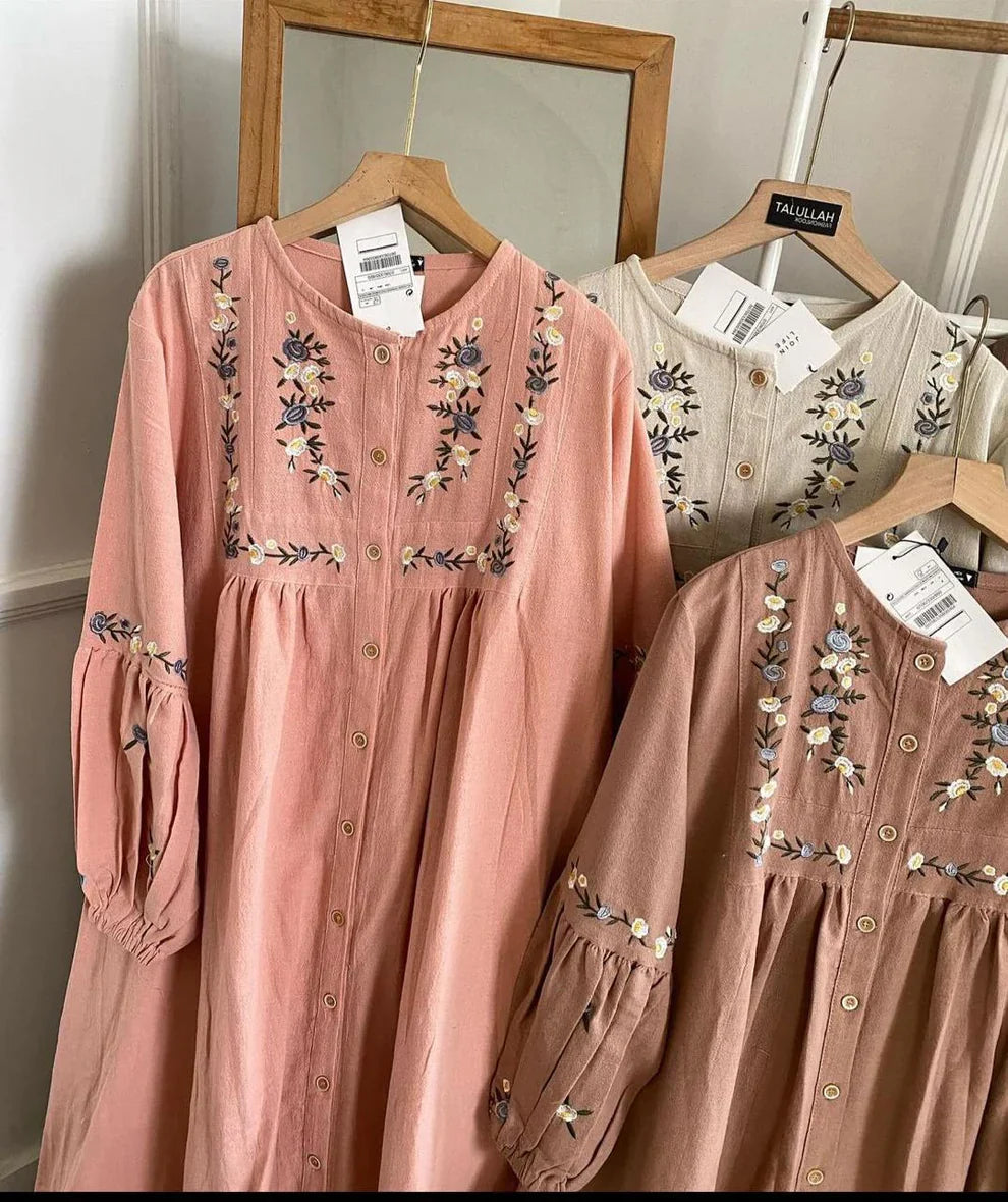 Gulab Embroiderd Stitched Frock